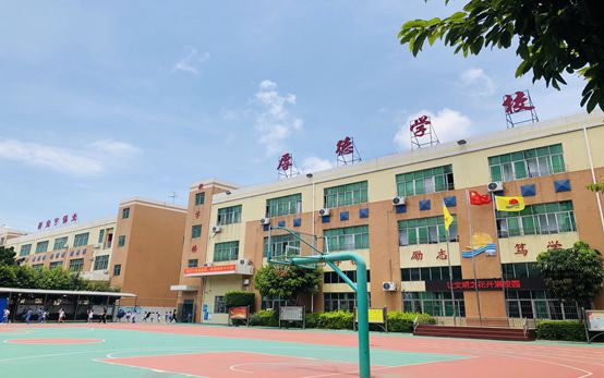 厚德小学